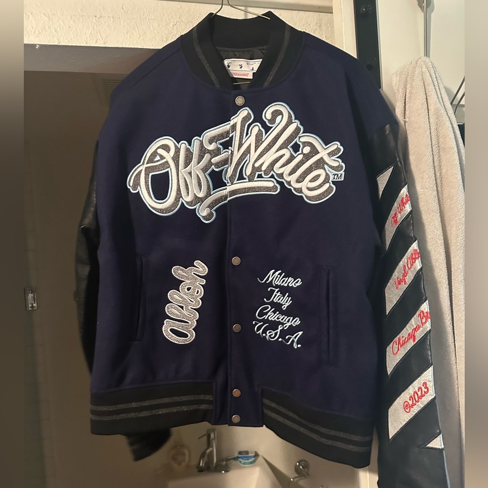 Off white bulls jacket